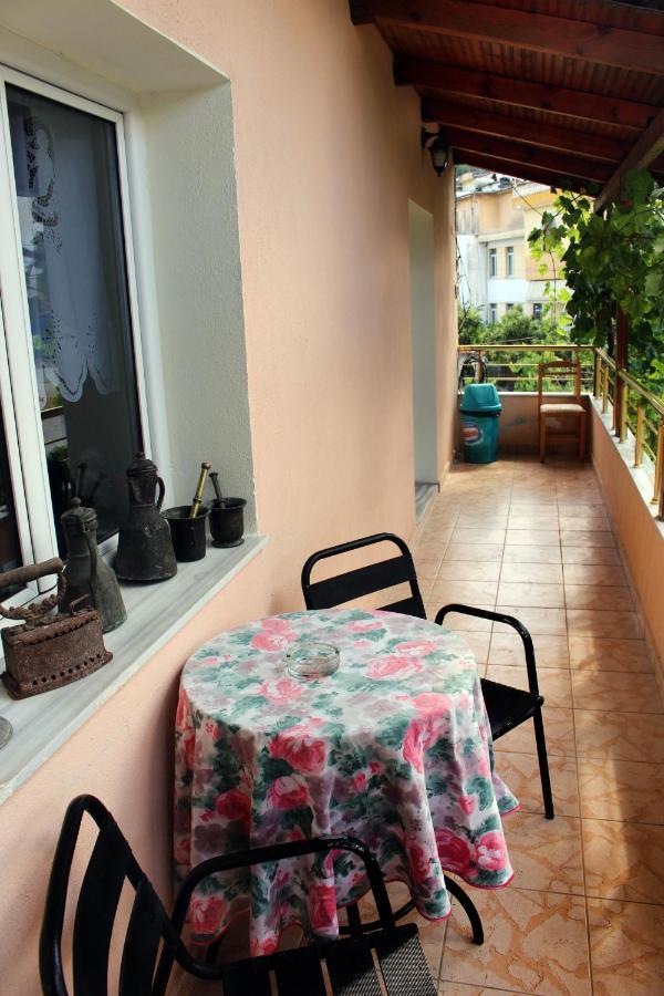 Babacari Apartment Gjirokaster Bagian luar foto
