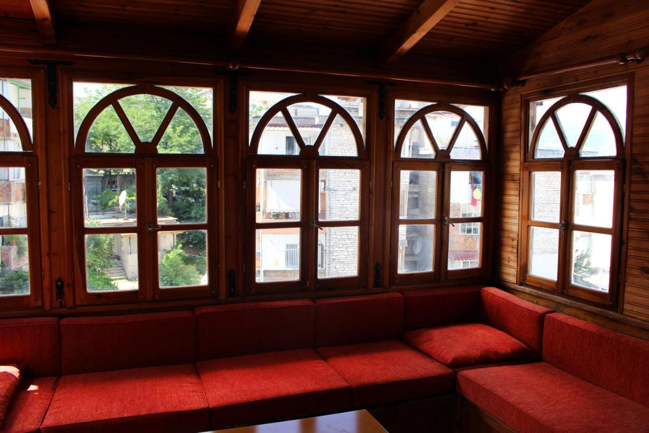 Babacari Apartment Gjirokaster Bagian luar foto