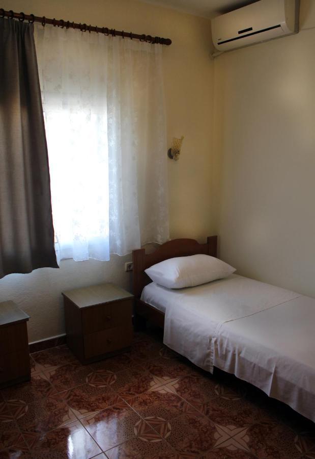 Babacari Apartment Gjirokaster Bagian luar foto