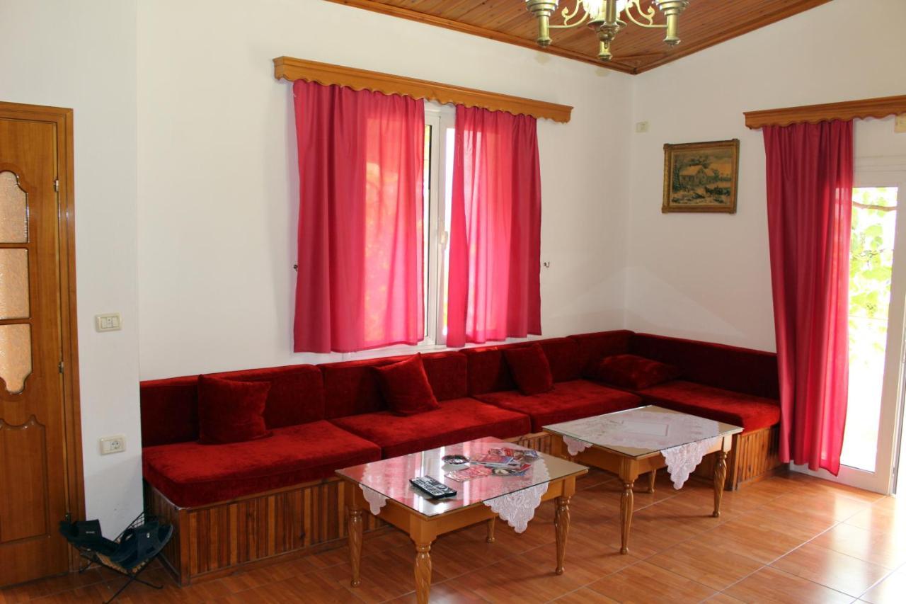 Babacari Apartment Gjirokaster Bagian luar foto